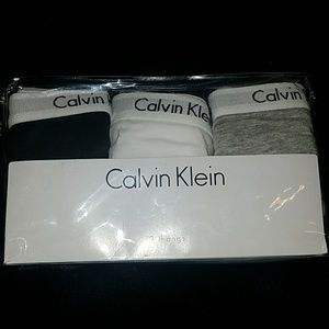 3 pack calvin klein thongs ♡